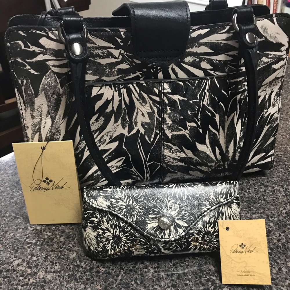 NWT Patricia Nash bag and case